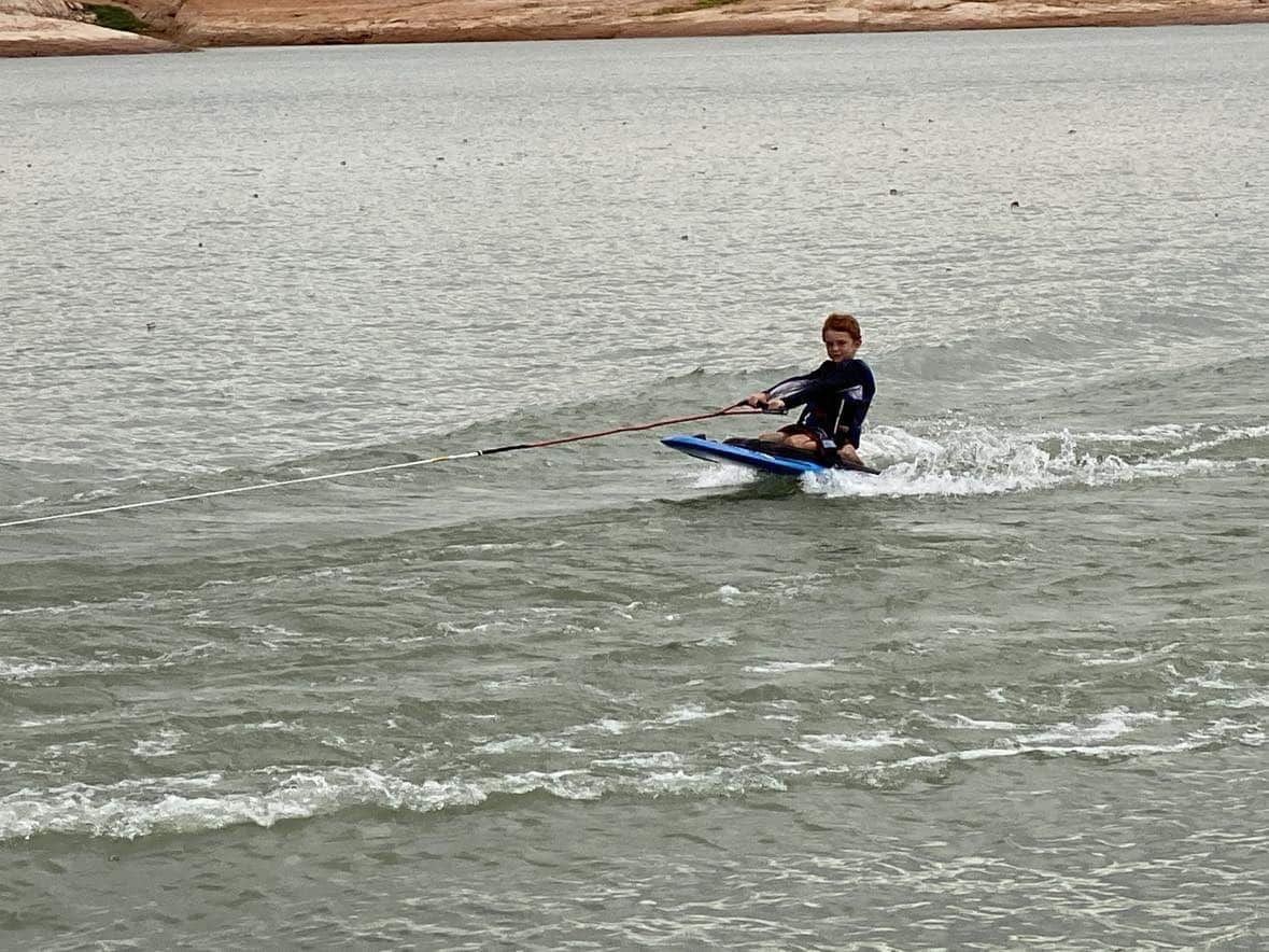 lake powell utah boating wakeboarding wake surfing
